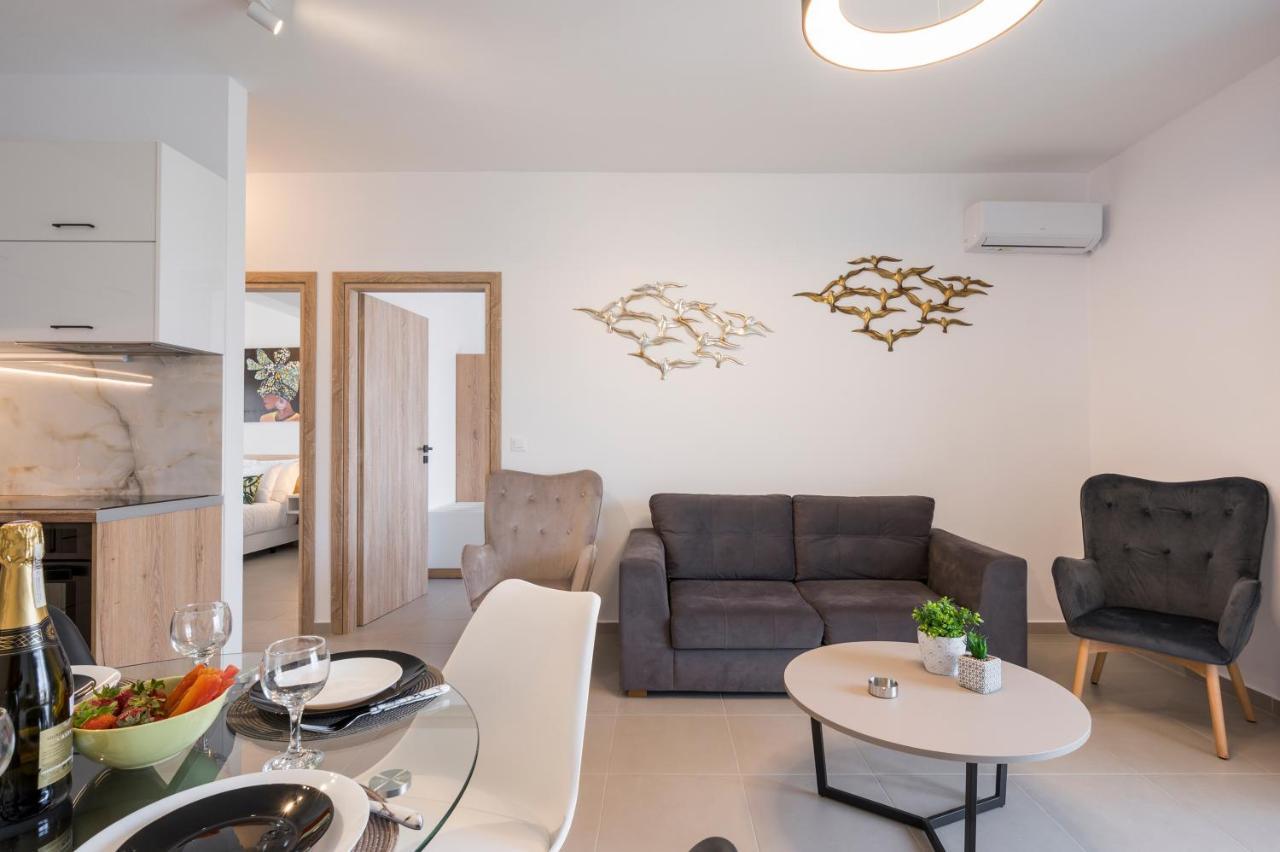 Indigo Blue Seaside Deluxe Apartments Kíssamos Dış mekan fotoğraf