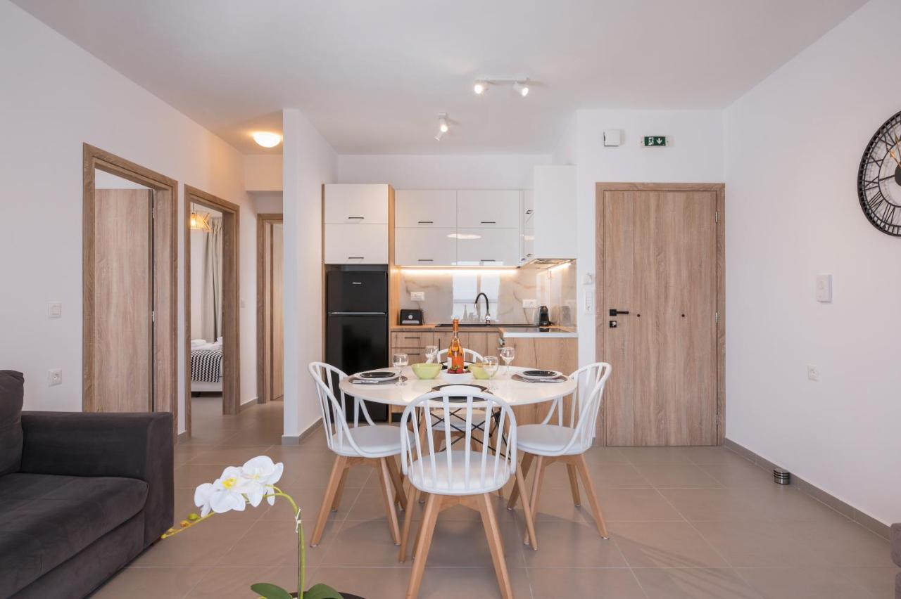 Indigo Blue Seaside Deluxe Apartments Kíssamos Dış mekan fotoğraf