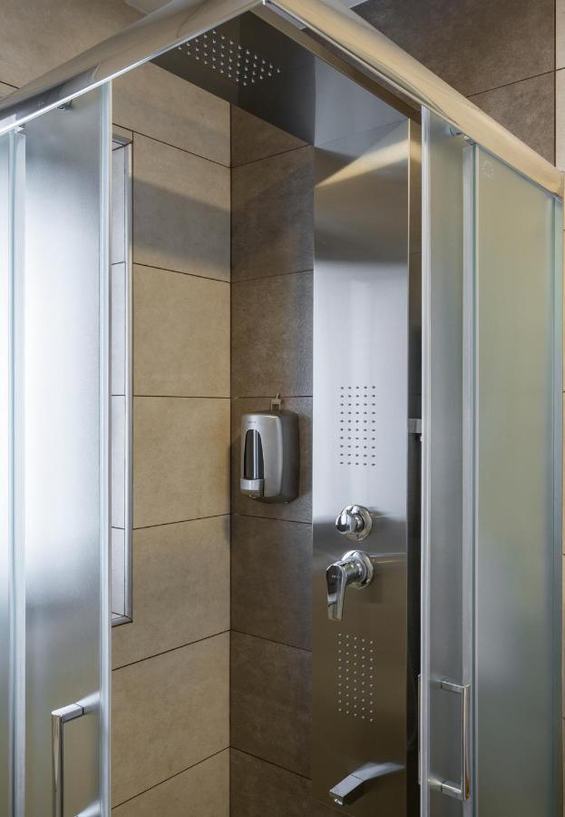 Indigo Blue Seaside Deluxe Apartments Kíssamos Dış mekan fotoğraf