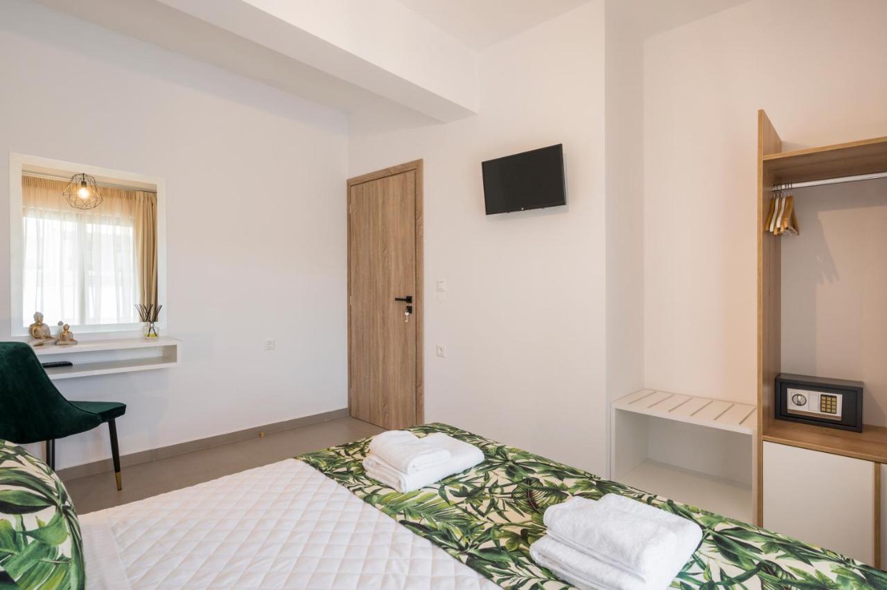 Indigo Blue Seaside Deluxe Apartments Kíssamos Dış mekan fotoğraf