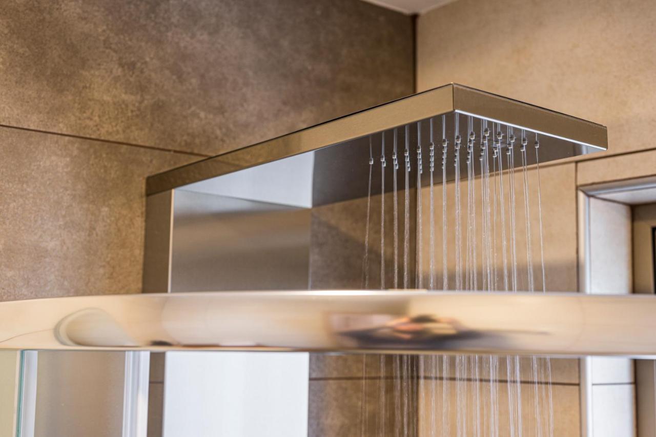 Indigo Blue Seaside Deluxe Apartments Kíssamos Dış mekan fotoğraf